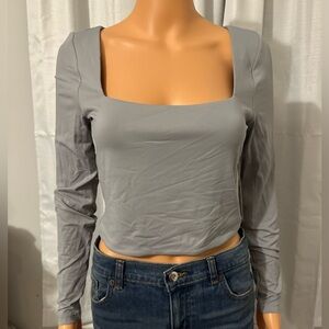 Great 90 Degrees by Reflex cropped gray long sleeve square neck athletic shirt